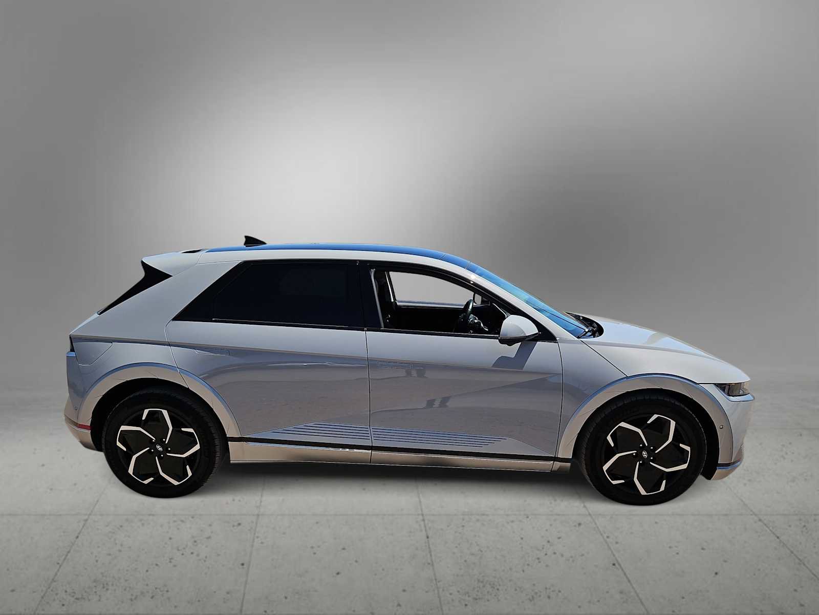 Certified 2024 Hyundai Ioniq 5 Limited RWD image 9