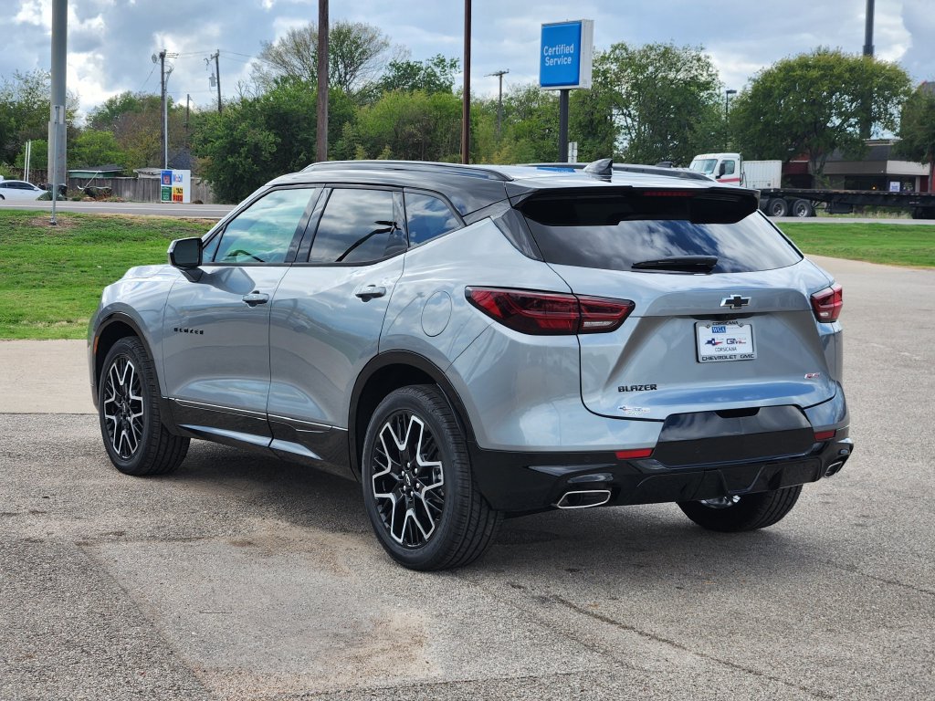 New 2026 Chevrolet Blazer RS w/ Driver Confidence II Package FWD image 3