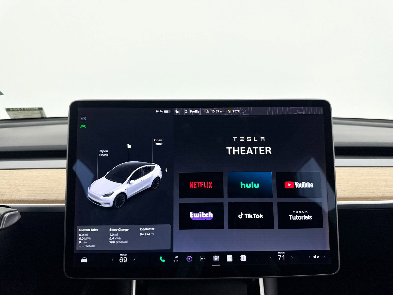 Used 2020 Tesla Model Y Long Range image 24