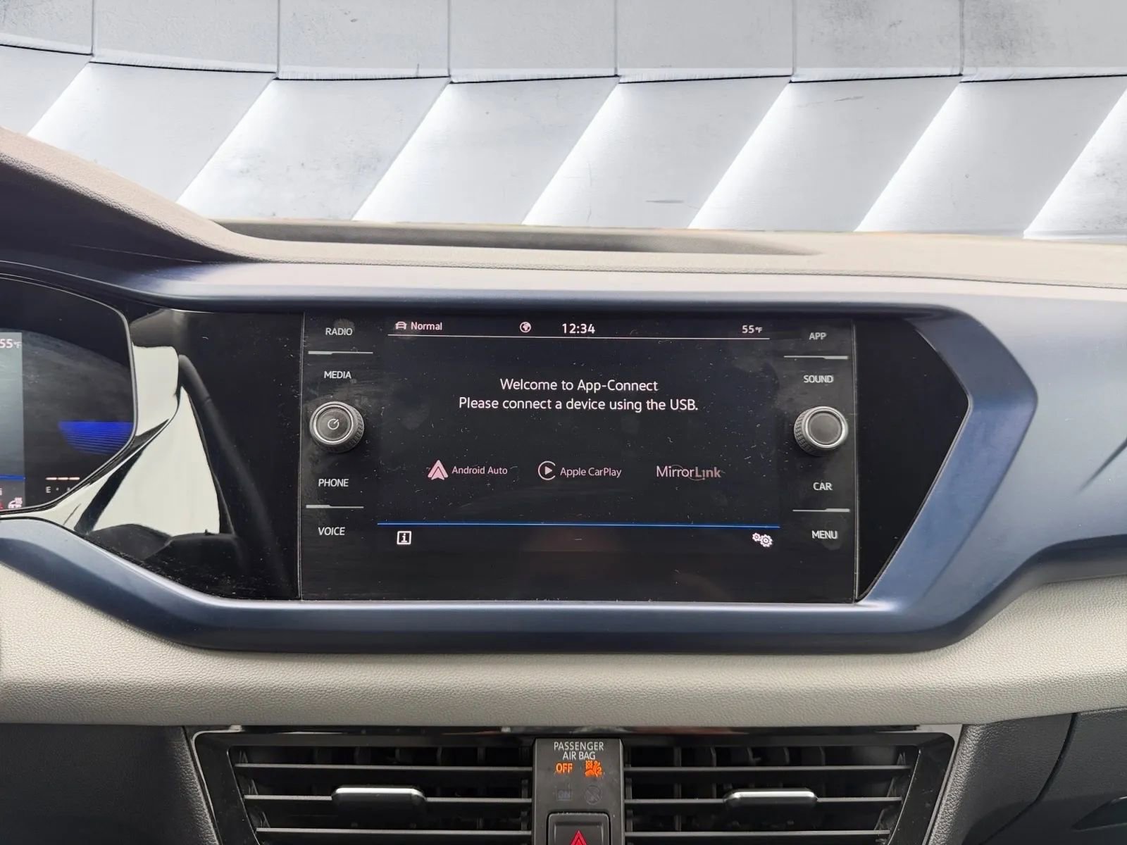 Used 2022 Volkswagen Taos SE image 14