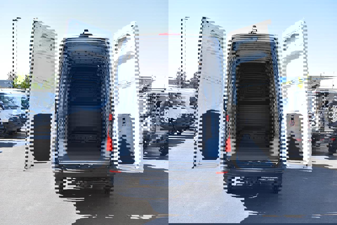 Used 2024 Mercedes-Benz Sprinter 144 Cargo image 7