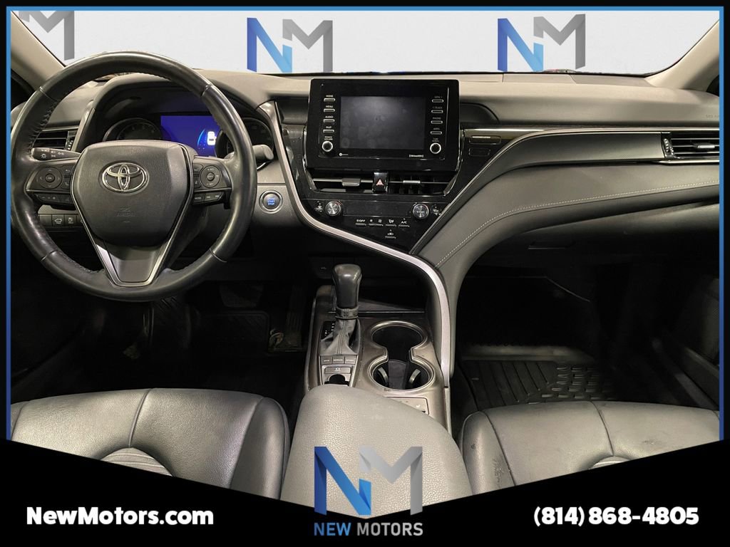 Used 2022 Toyota Camry SE w/ Cold Weather Package AWD/4WD image 10