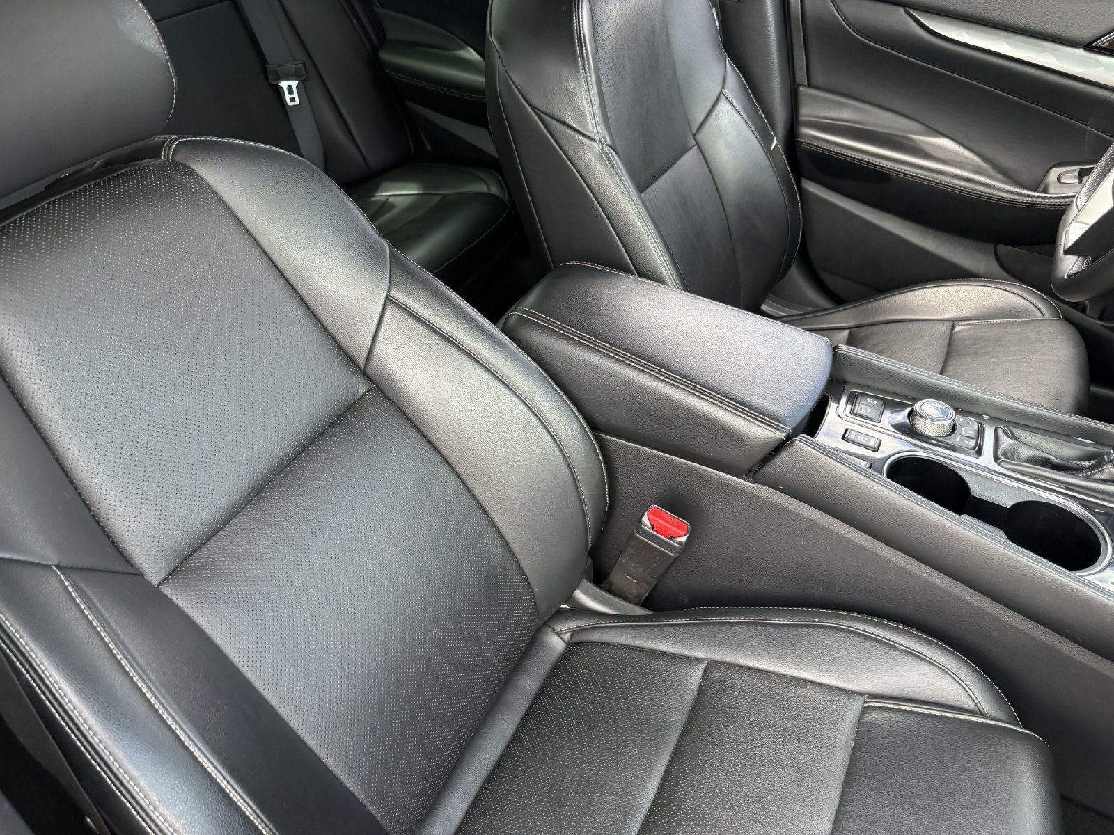Used 2023 Nissan Maxima SV w/ Floor Mat Group FWD image 12