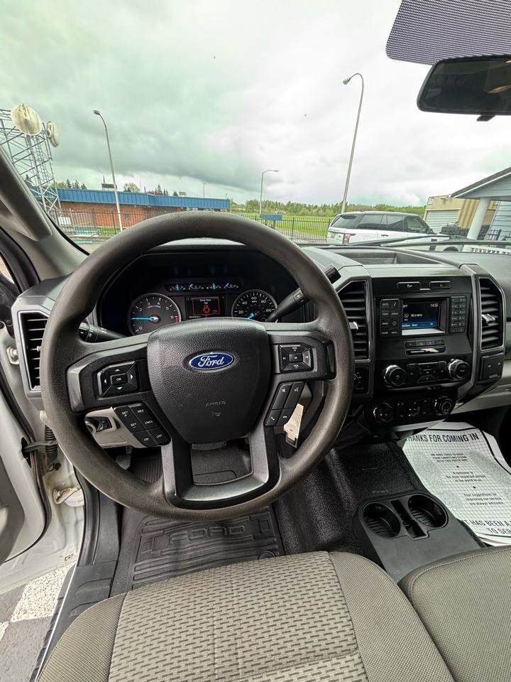 Used 2019 Ford F350 XLT w/ Camper Package AWD/4WD image 14