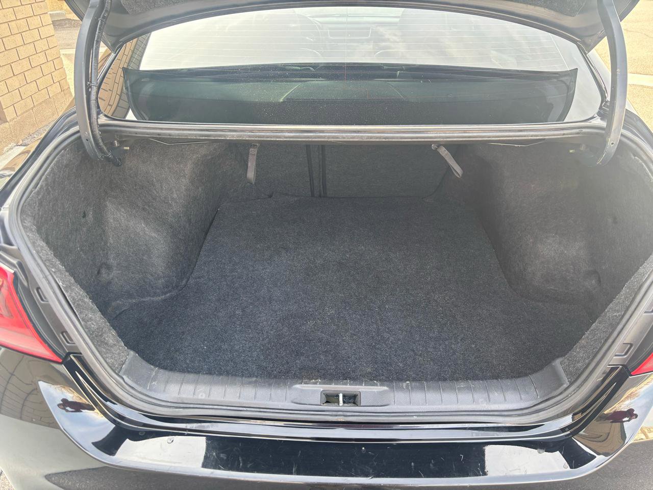 Used 2018 Nissan Altima 2.5 SR w/ SR Midnight Edition image 6
