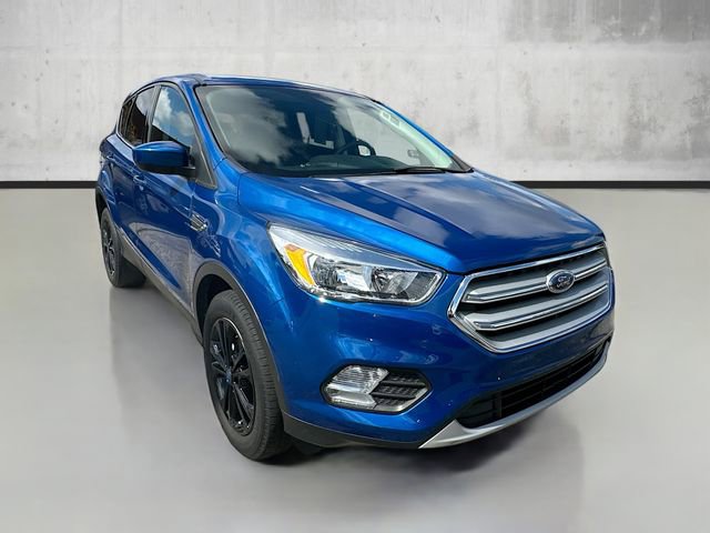 Used 2019 Ford Escape SE image 3