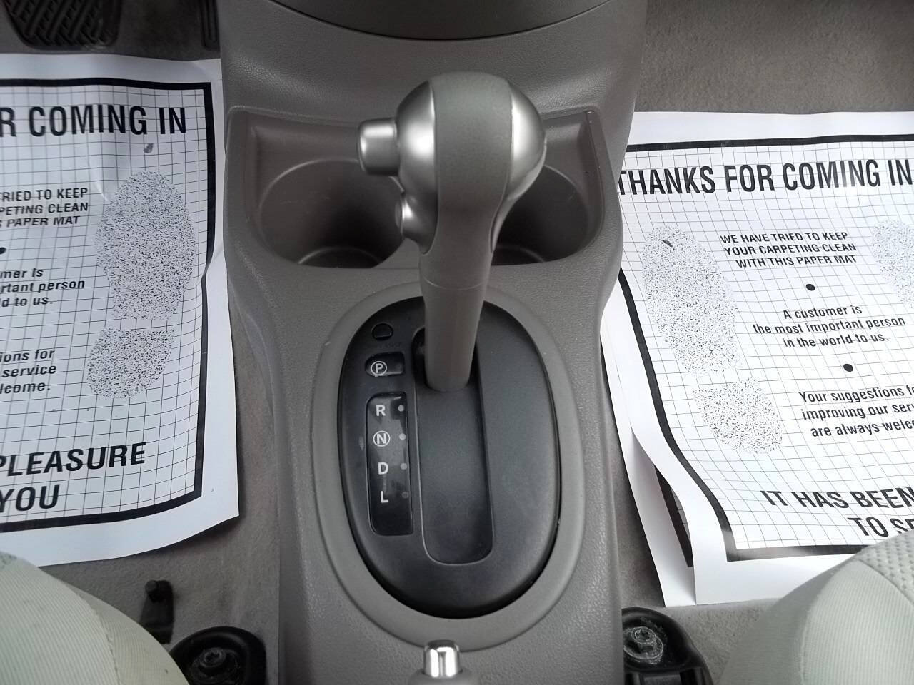 Used 2013 Nissan Versa SV w/ Convenience Pkg image 22