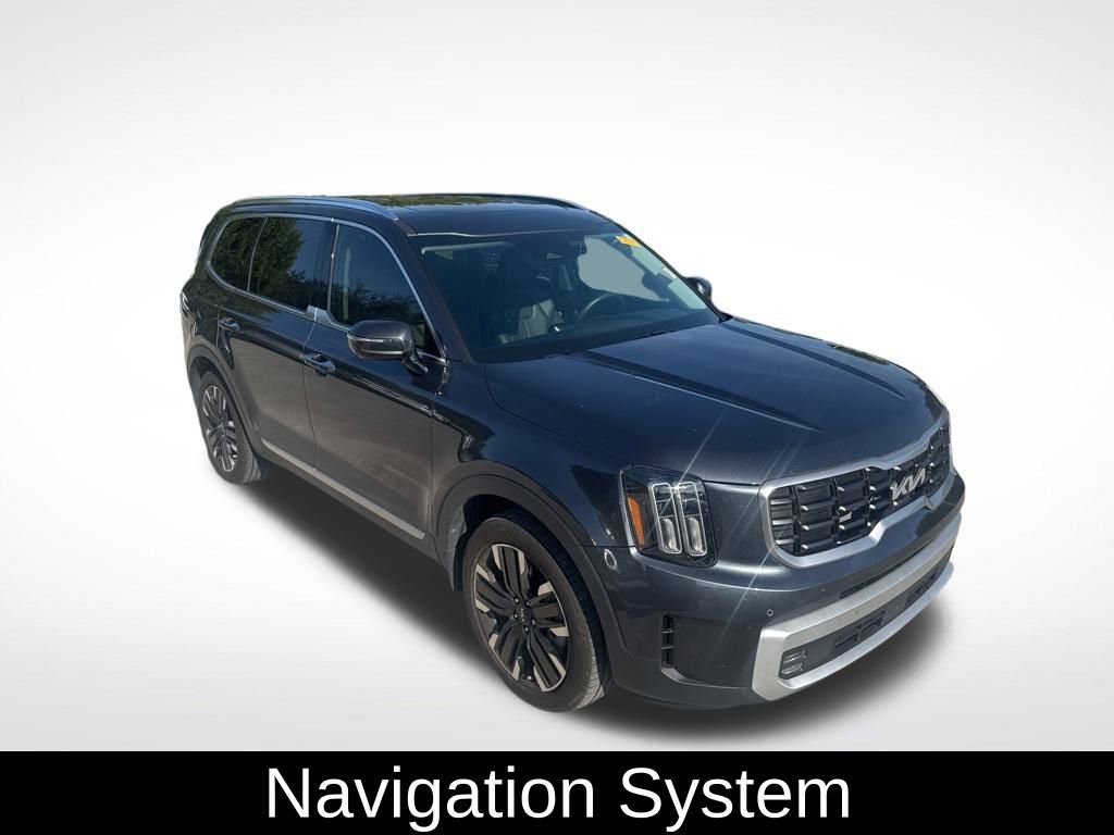 Used 2024 Kia Telluride SX w/ Towing Package image 3
