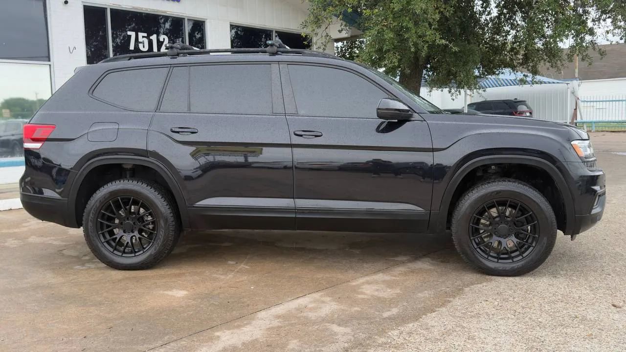 Used 2018 Volkswagen Atlas SE AWD/4WD image 2