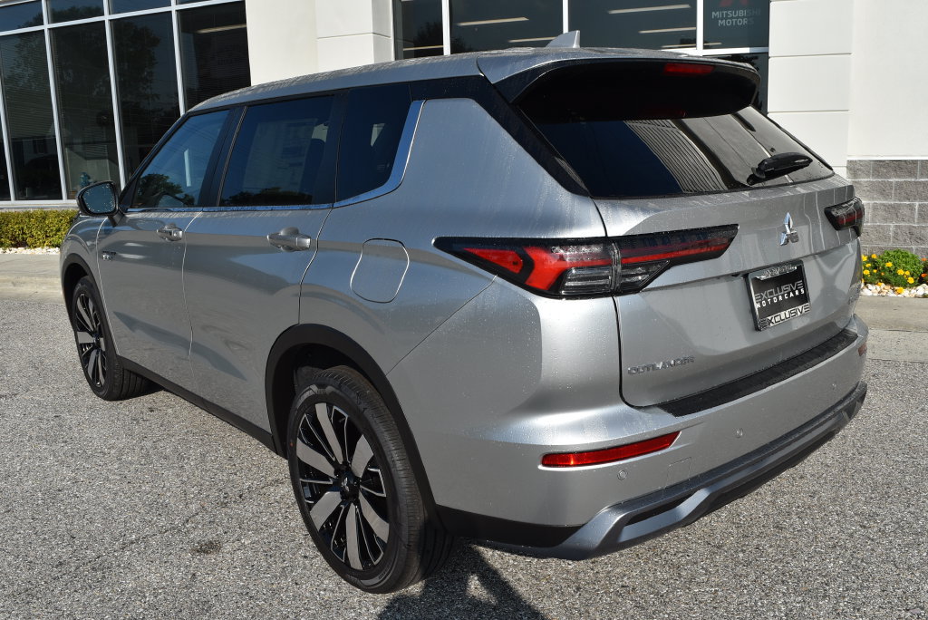New 2026 Mitsubishi Outlander SE AWD/4WD image 6
