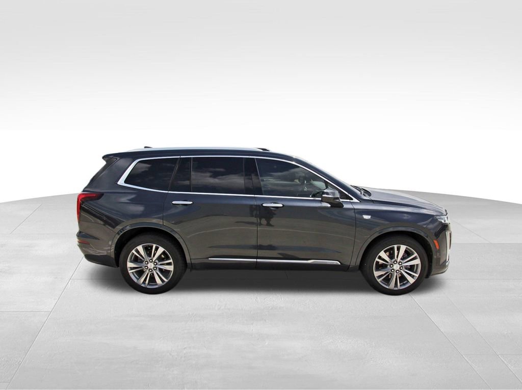 Used 2022 Cadillac XT6 Premium Luxury AWD/4WD image 5