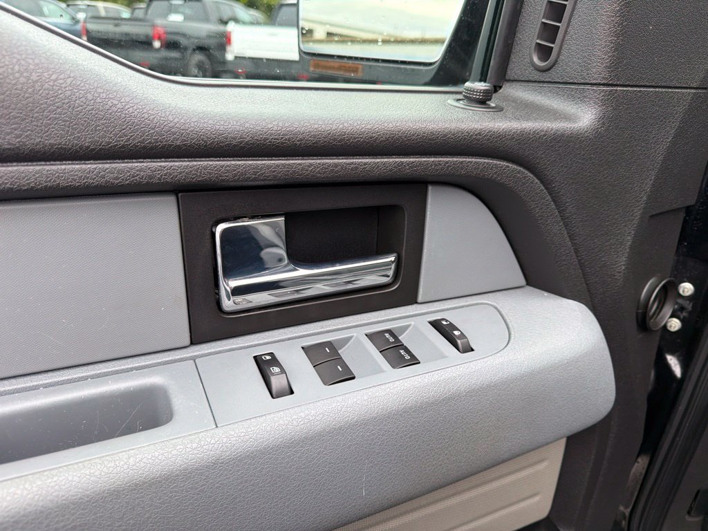 Used 2012 Ford F150 XLT w/ XLT Chrome Pkg AWD/4WD image 24