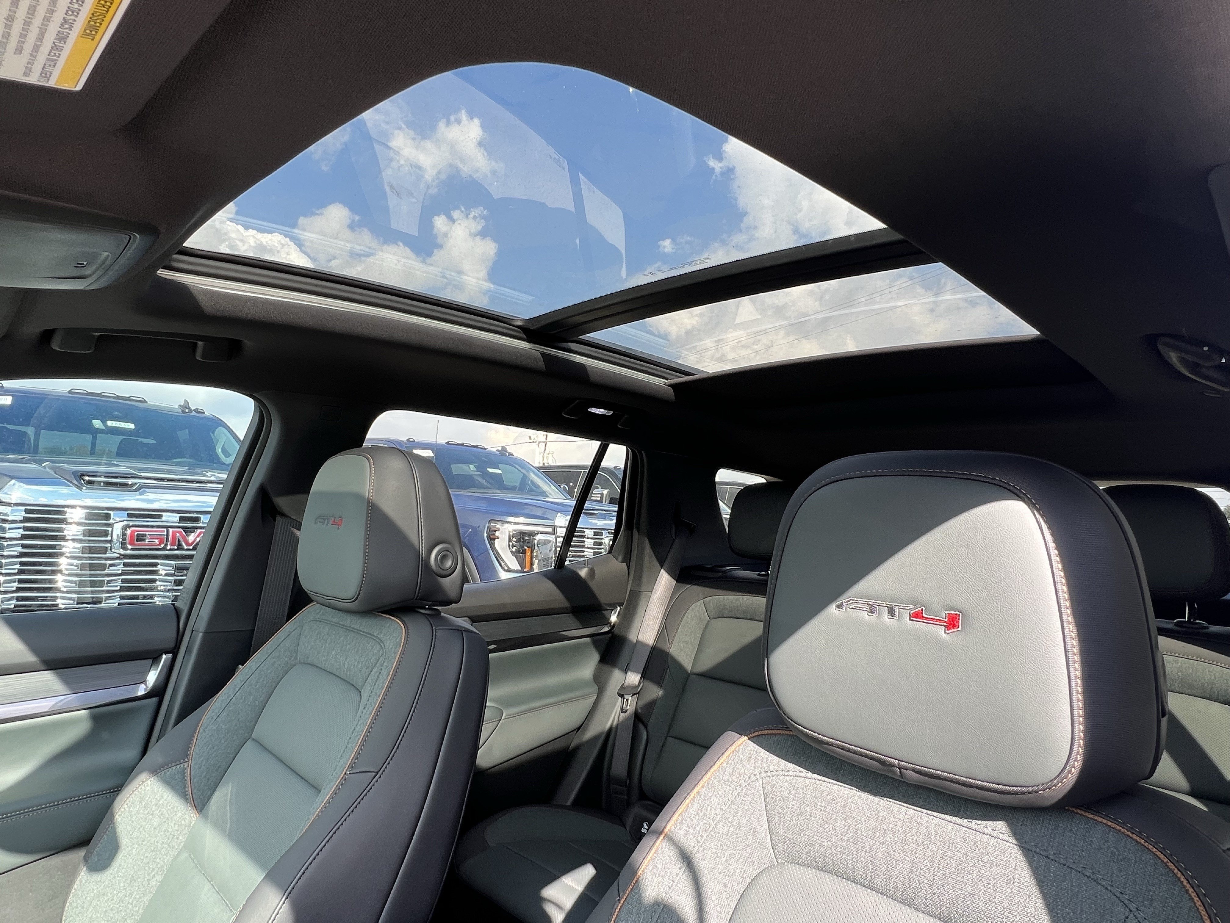 New 2026 GMC Terrain AT4 w/ Technology Package II AWD/4WD image 22