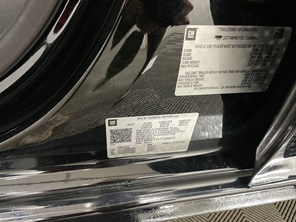 Certified 2020 GMC Sierra 2500 Denali w/ Denali Ultimate Package AWD/4WD image 38