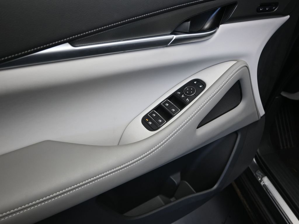 Used 2026 INFINITI QX60 Pure w/ Cargo Package image 11