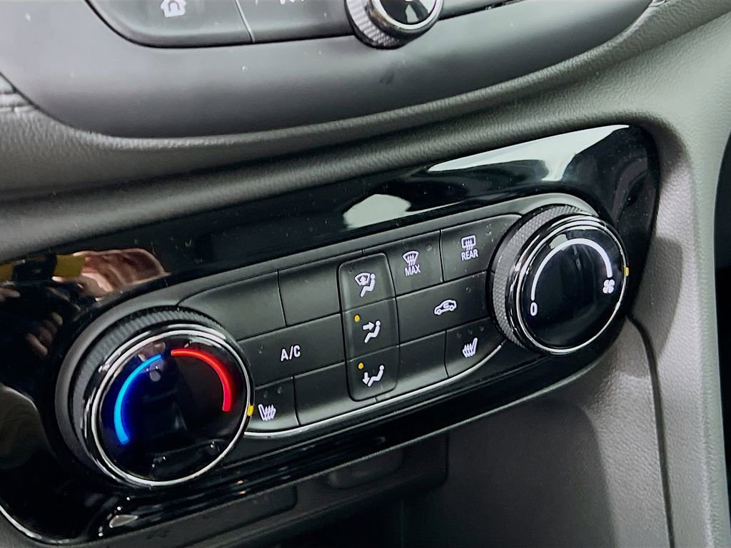 Used 2022 Buick Encore GX Preferred w/ Cold Weather Comfort Package image 15