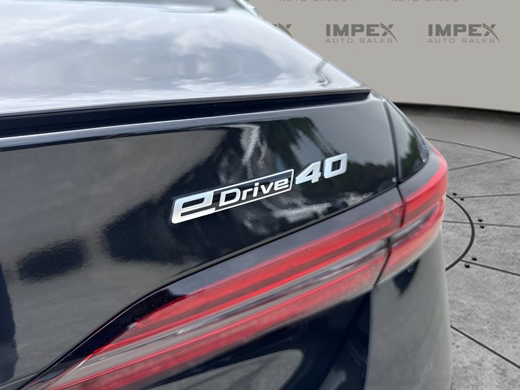 Used 2024 BMW i5 eDrive40i w/ M Sport Package RWD image 33