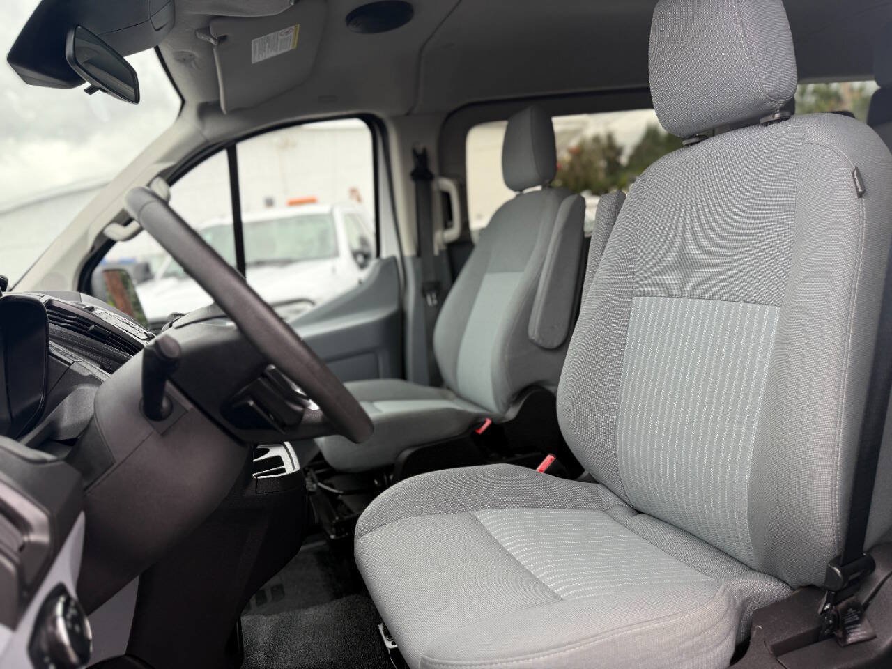 Used 2016 Ford Transit 150 XLT RWD image 21