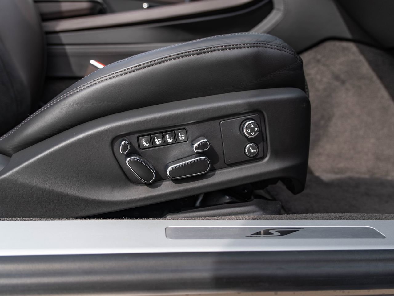 Used 2024 Bentley Continental GT S image 25