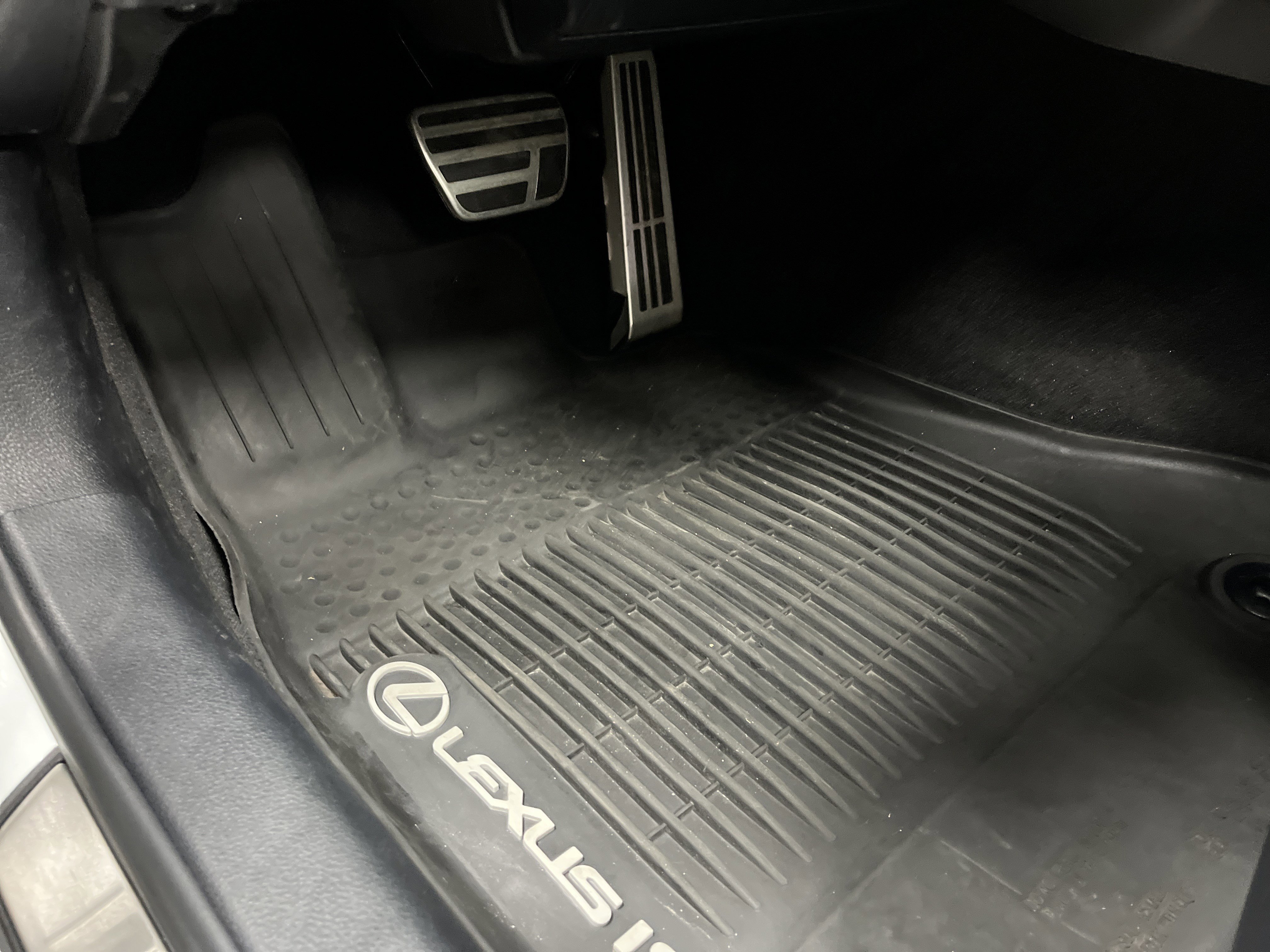 Used 2022 Lexus IS 350 F Sport image 17