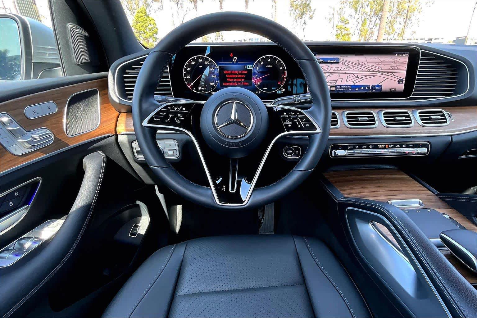 Used 2025 Mercedes-Benz GLE 350 4MATIC image 5