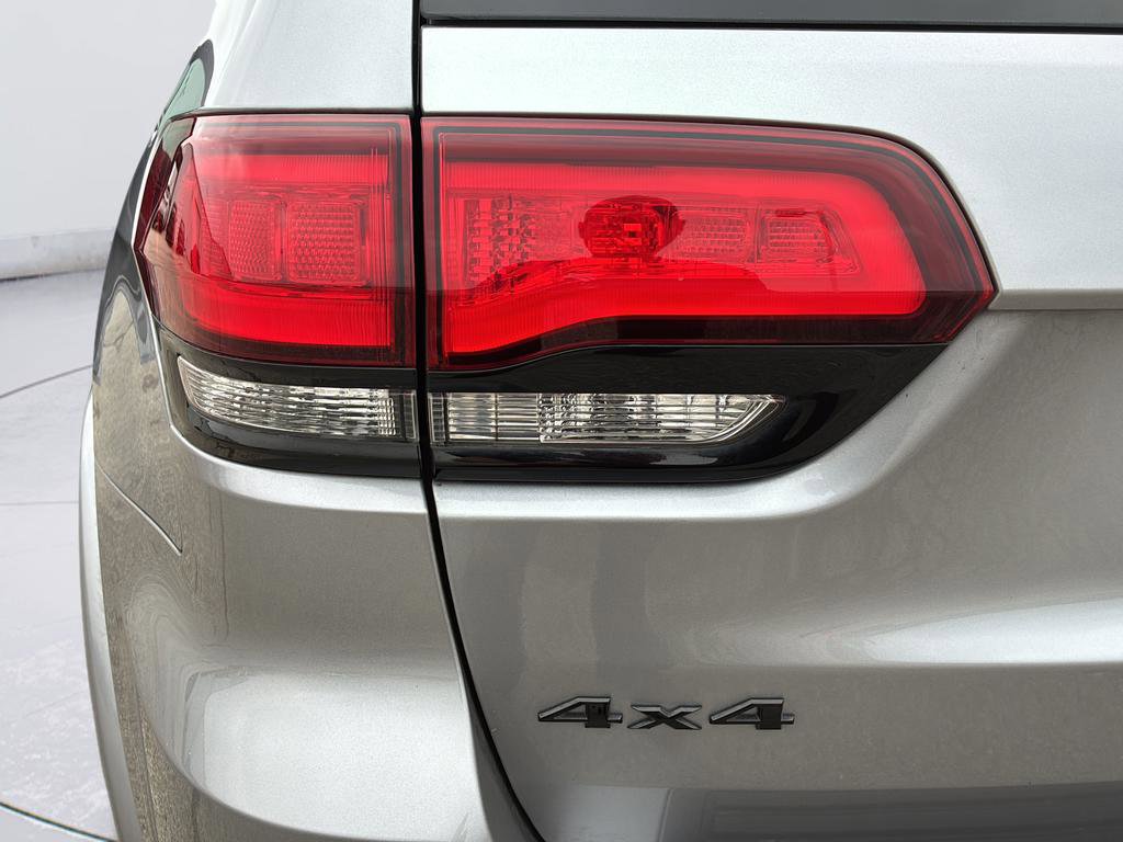 Used 2021 Jeep Grand Cherokee Laredo X AWD/4WD image 38