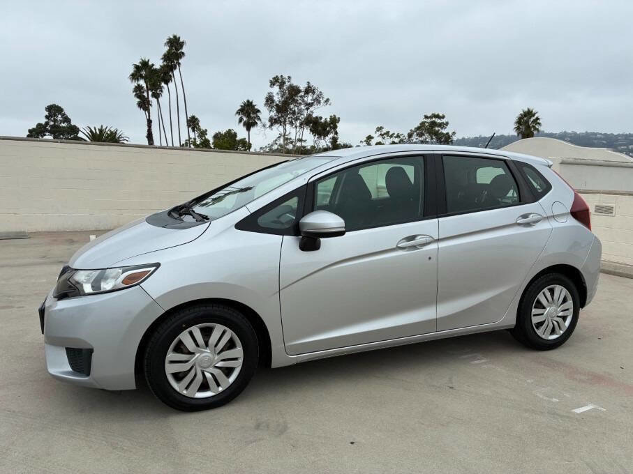 Used 2015 Honda Fit LX image 2