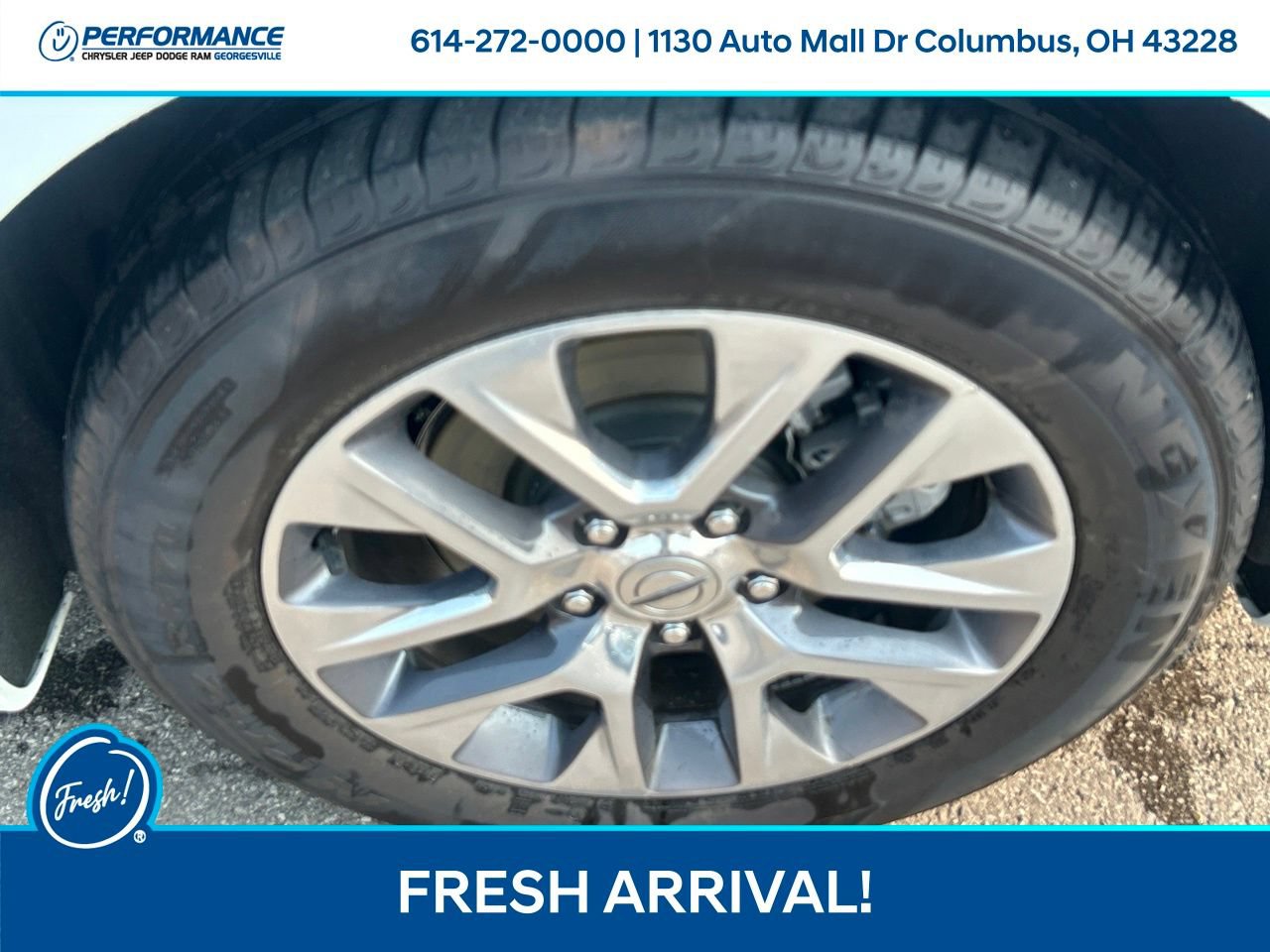 Used 2024 Chrysler Pacifica Pinnacle FWD image 10