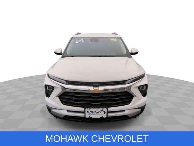 Certified 2025 Chevrolet TrailBlazer LT w/ Convenience Package AWD/4WD image 3