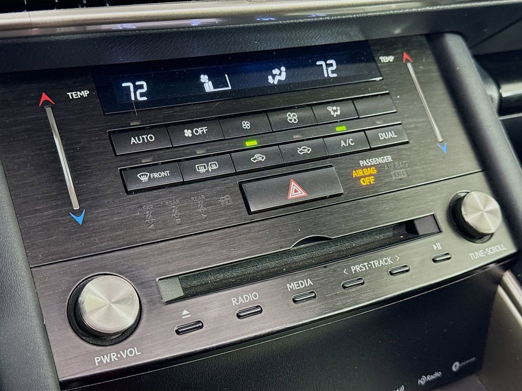 Used 2017 Lexus IS 200t image 15