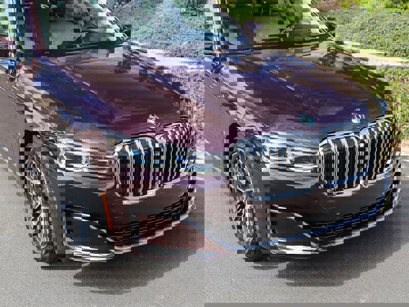 Used 2020 BMW 750i xDrive w/ Executive Package image 10