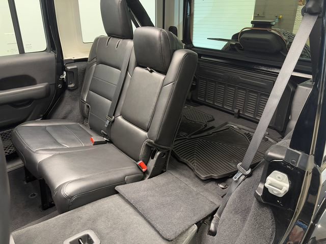 Used 2021 Jeep Wrangler Unlimited Sahara image 11