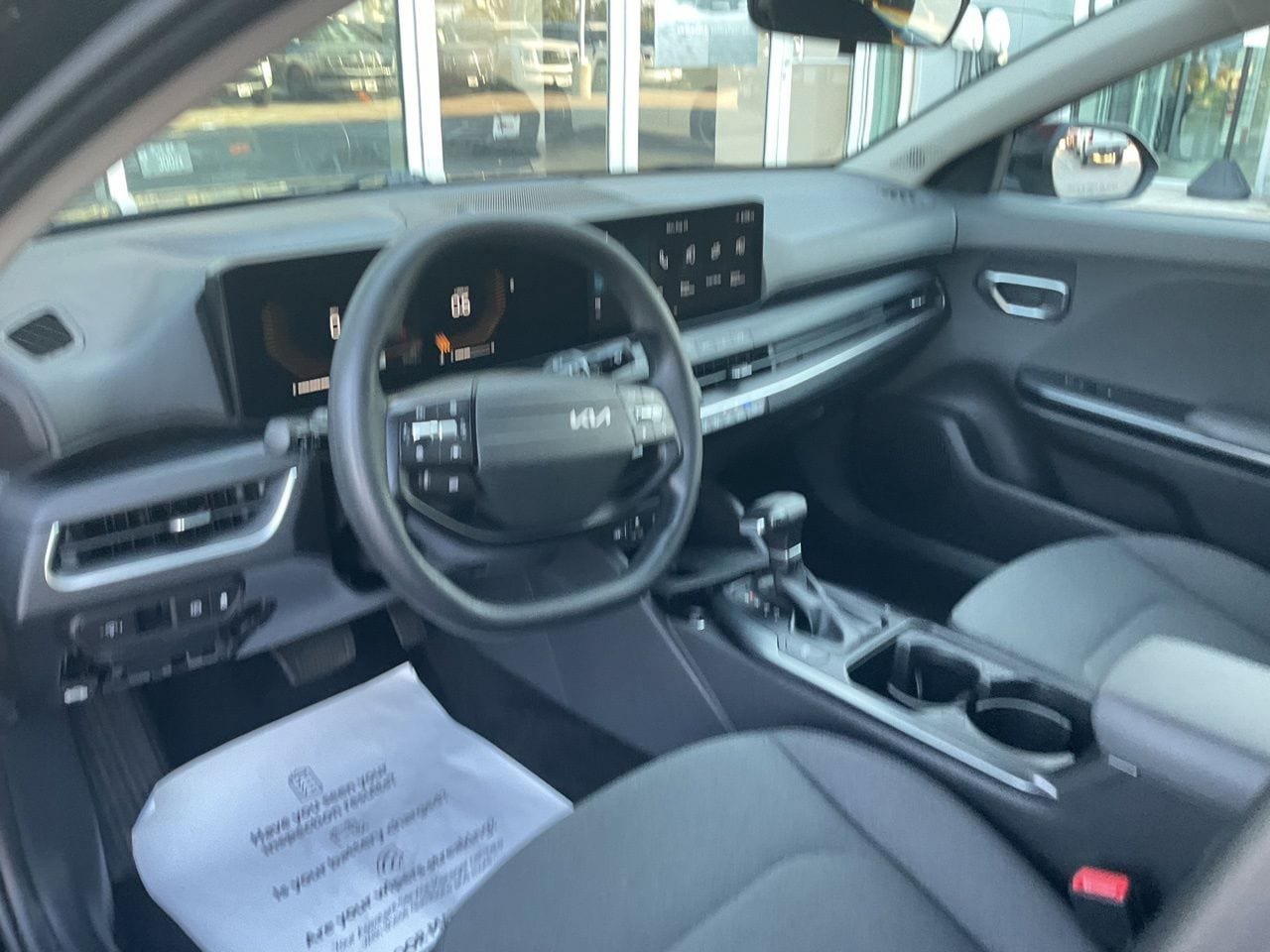 Used 2025 Kia K4 FWD image 8
