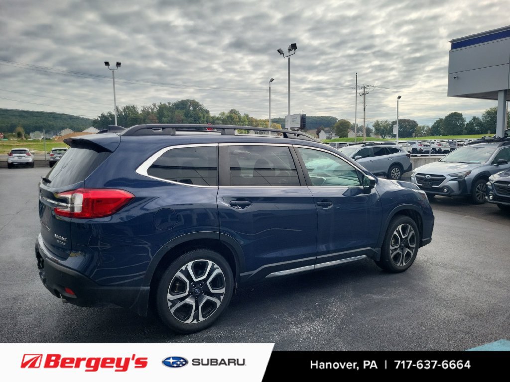 Used 2024 Subaru Ascent Limited w/ Technology Package AWD/4WD image 4