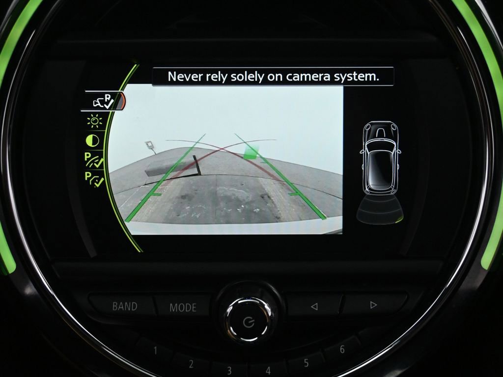 Used 2018 MINI Cooper S image 25