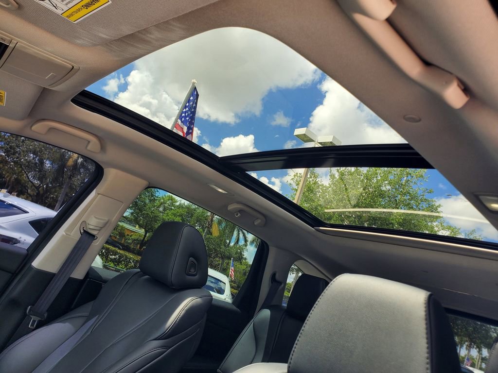 Used 2025 Acura MDX FWD image 19