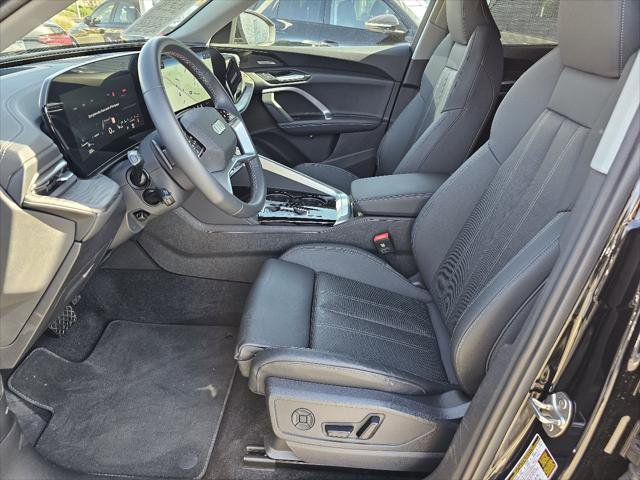Used 2025 Audi Q5 Premium Plus w/ Premium Plus image 2