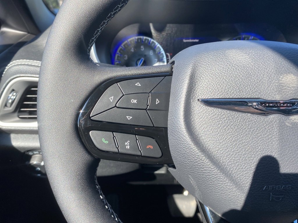 New 2026 Chrysler Pacifica Select w/ S Appearance Package image 22