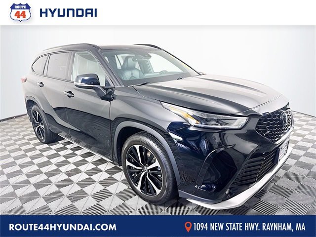 Used 2022 Toyota Highlander XSE