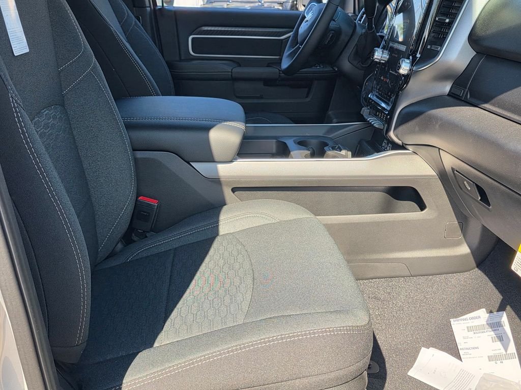 New 2026 RAM 2500 Big Horn AWD/4WD image 12
