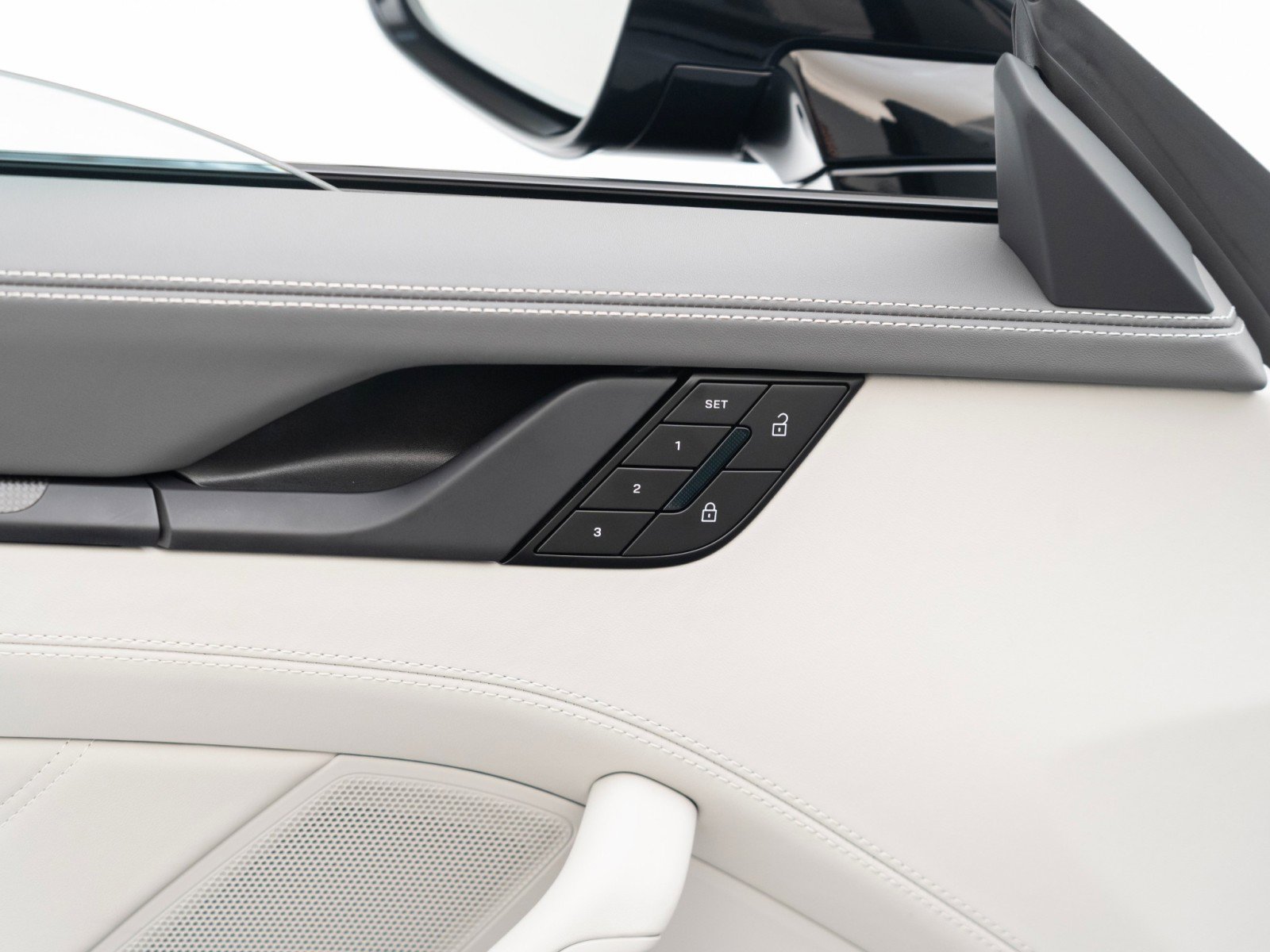 Certified 2025 Porsche 911 Targa 4 GTS image 23