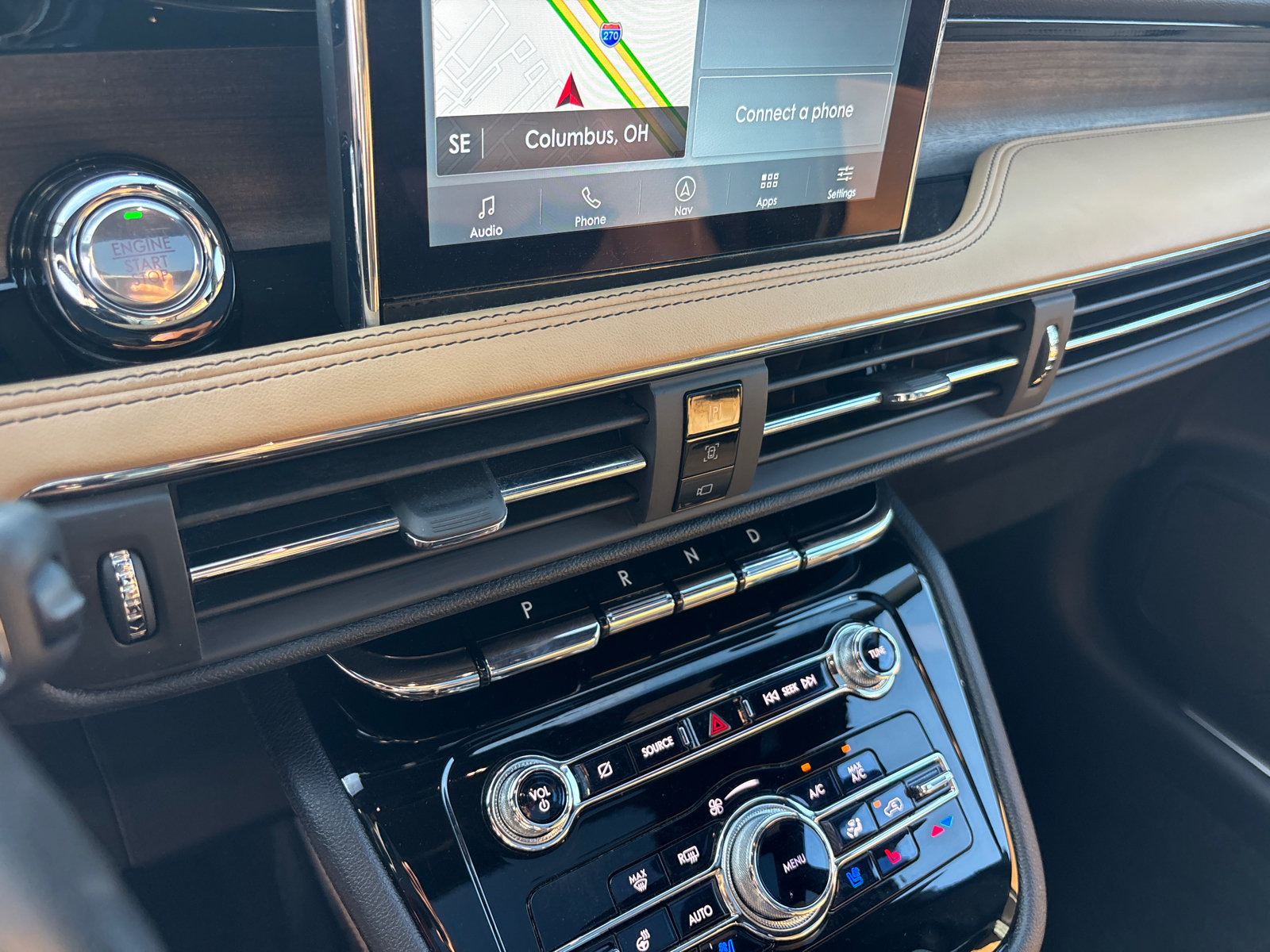 Certified 2022 Lincoln Corsair Reserve w/ Luxury Package AWD/4WD image 21