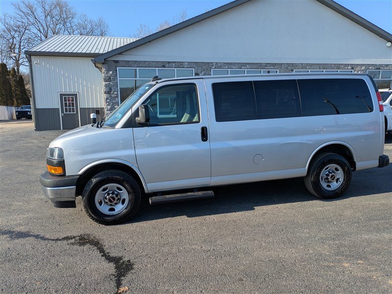 Used 2020 GMC Savana 2500 LS w/ Enhanced Convenience Package RWD image 3