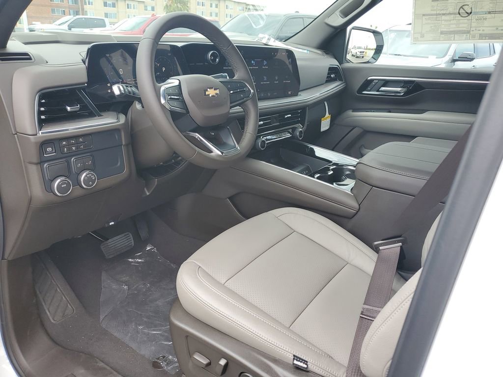 New 2026 Chevrolet Suburban LS RWD image 19