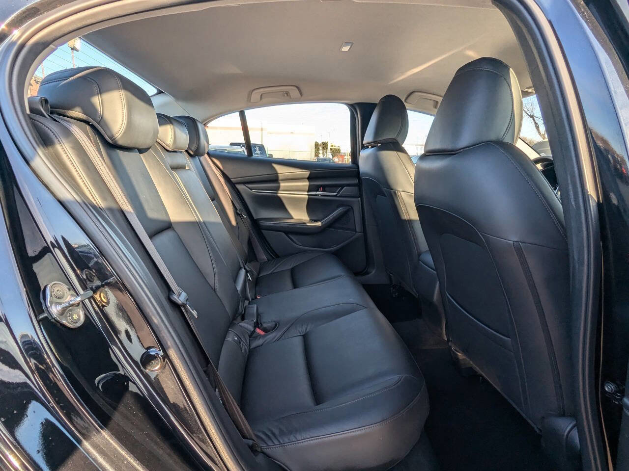 Used 2021 MAZDA MAZDA3 s image 14