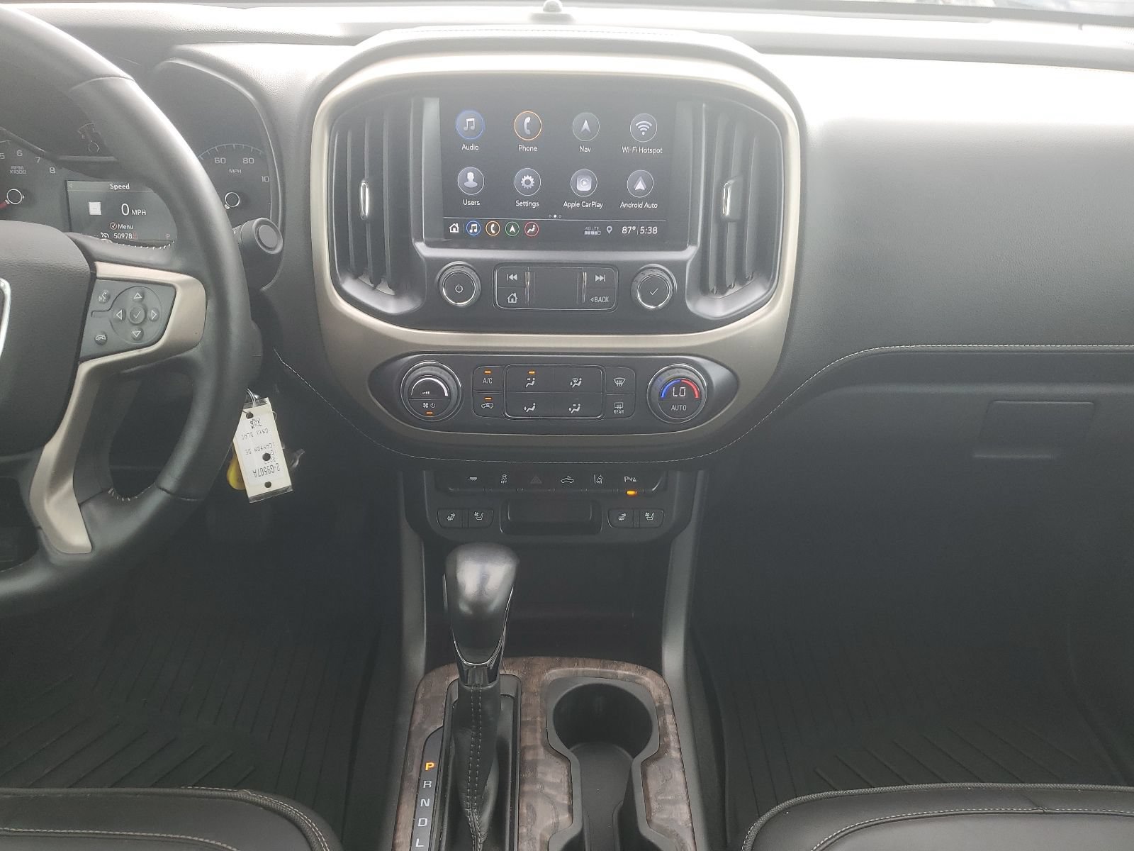 Used 2022 GMC Canyon Denali AWD/4WD image 11