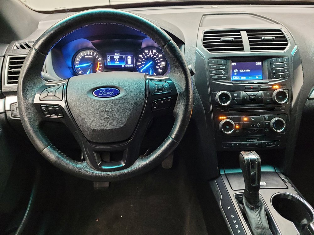 Used 2016 Ford Explorer XLT AWD/4WD image 22