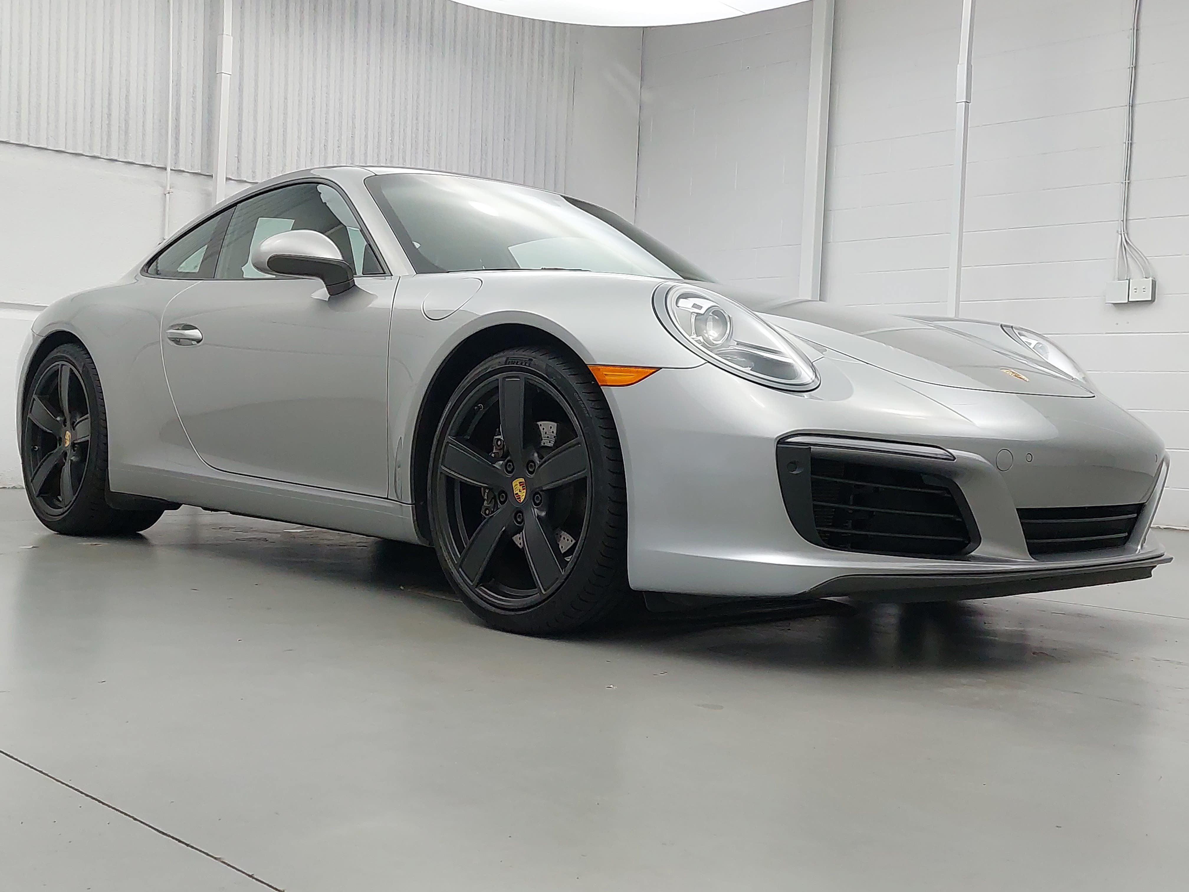 Certified 2018 Porsche 911 Carrera RWD image 9