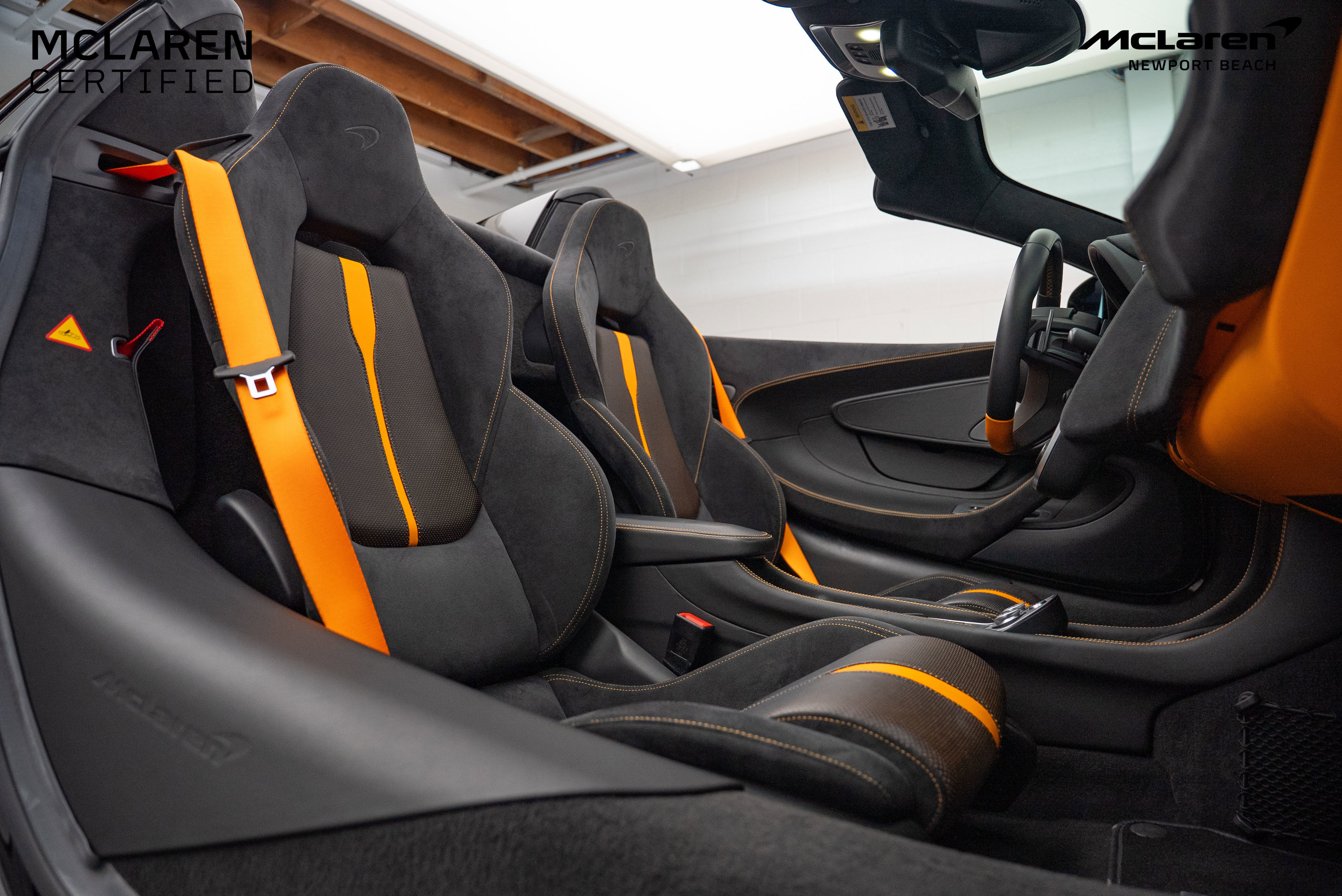 Used 2019 McLaren 570S Spider image 24