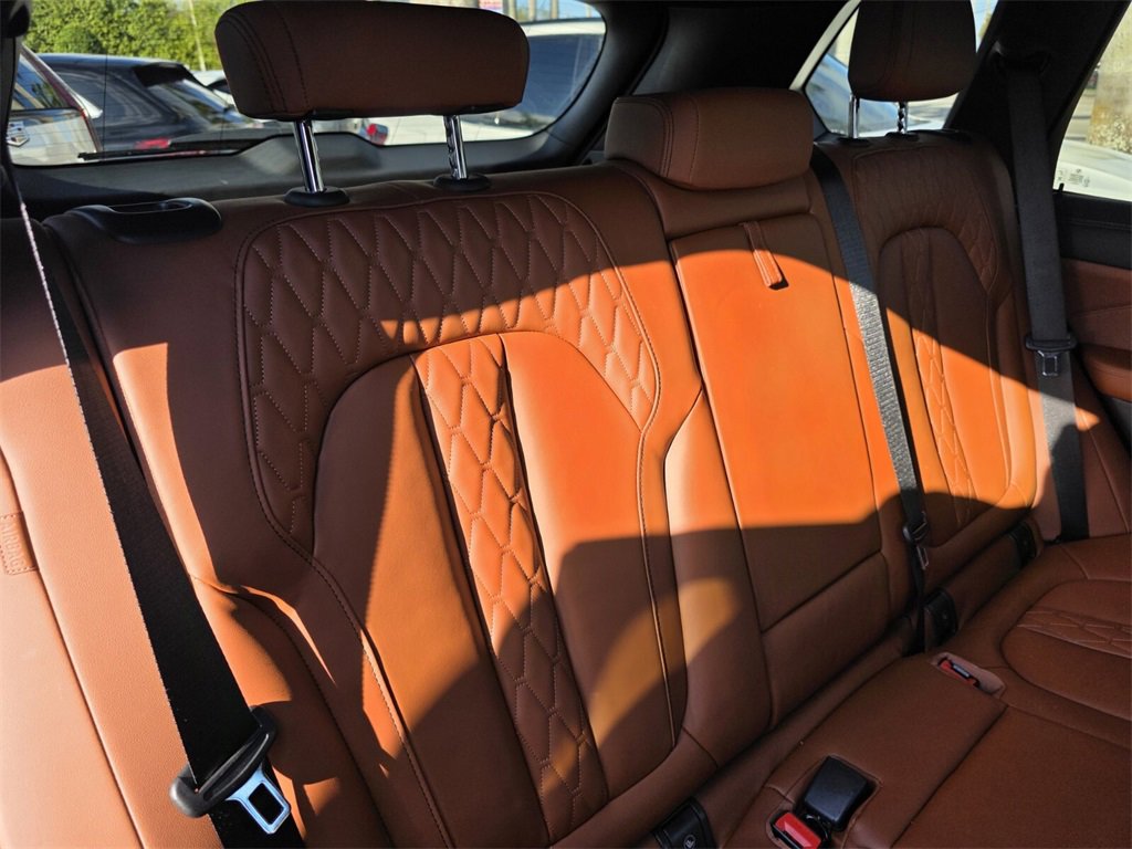 Used 2024 BMW X5 xDrive40i w/ M Sport Package image 24